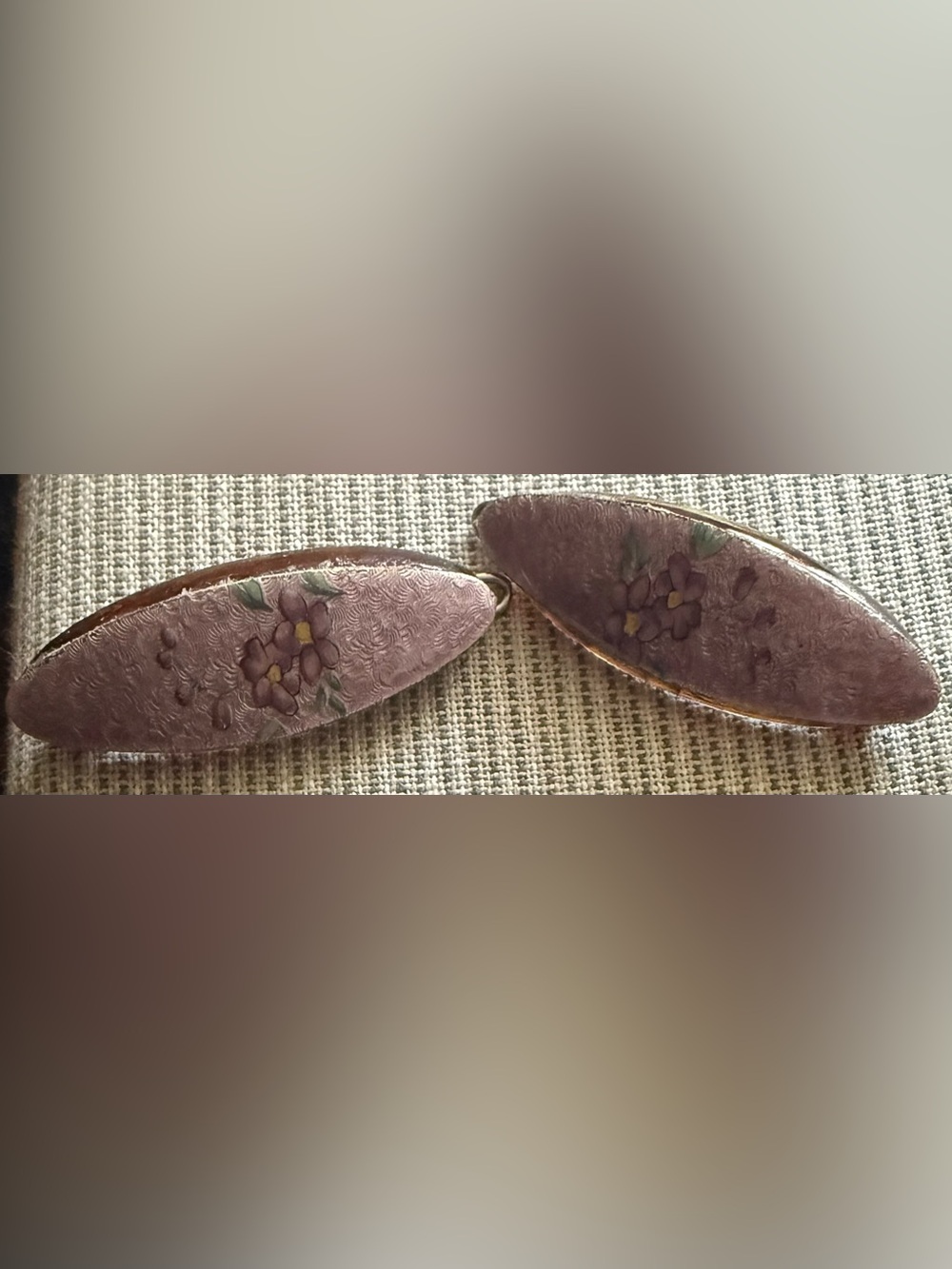 2 Guilloché Enamel vintage Pastel Purplish Pink Floral Hair Barrettes on acrylic - Picture 4 of 7